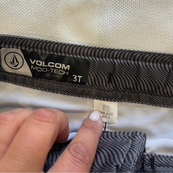 Volcom Toddler Board Shorts 3T - Picture 3 of 6